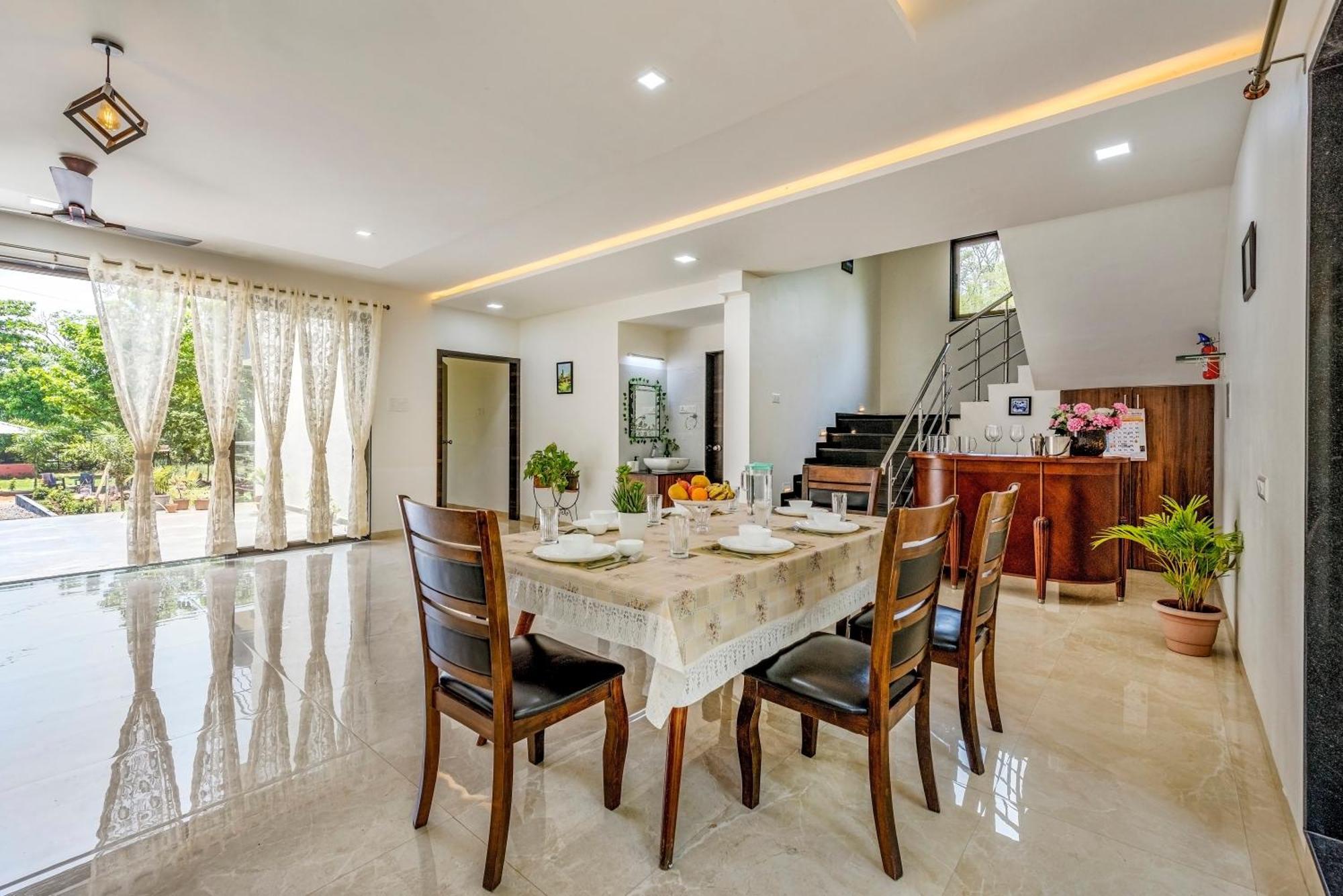 Saffronstays Lakeview Nivara - Farm Stay Villa With Private Pool Near Pune Ngoại thất bức ảnh